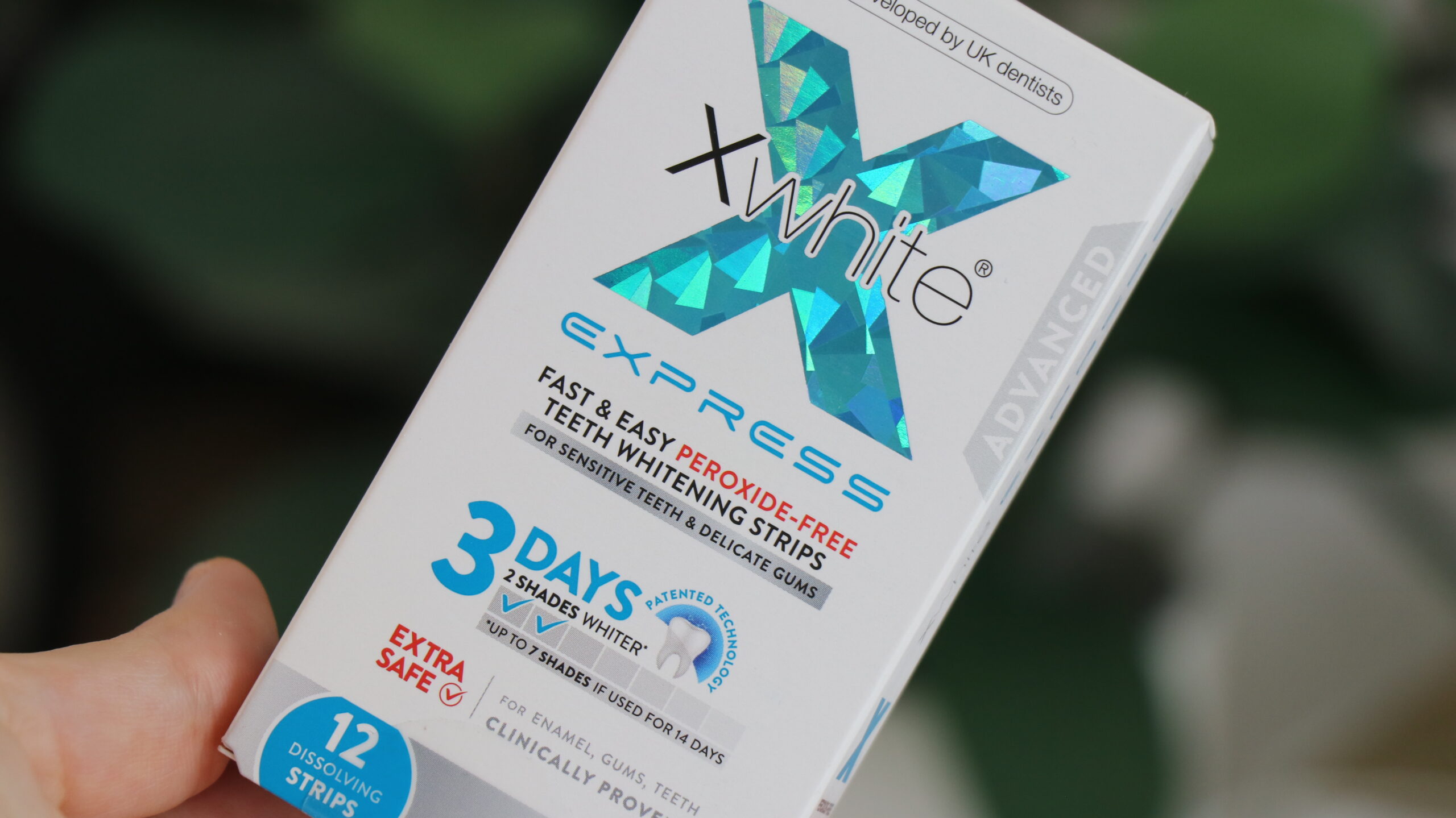 Избелващи лентички за зъби Xwhite - ревю и ефект след 1 опаковка избелващи лентички за зъби Xwhite